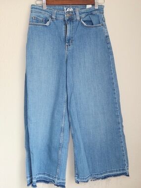 Lee Light Blue Wide-Leg Cropped Jeans